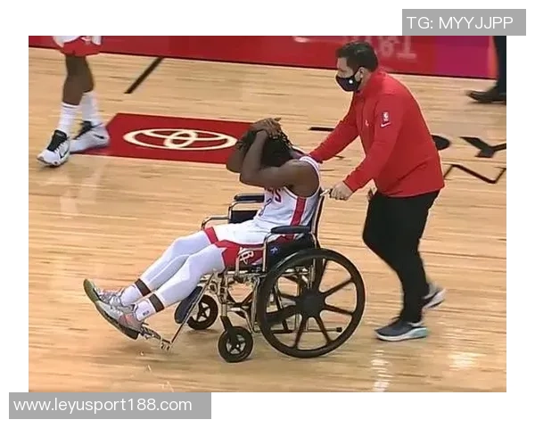 KD跟腱撕裂后表现依旧出色场均277分助球队取得8495分佳绩 KD跟腱撕裂后表现依旧出色场均277分助球队取得8495分佳绩