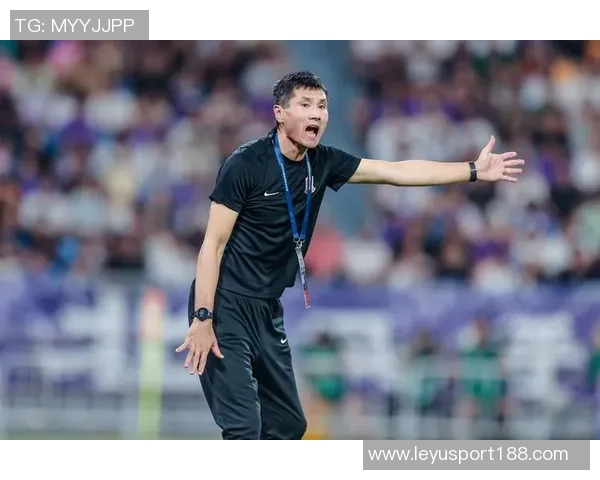 沪媒分析邵佳一执教经历不足外教选聘模式亟待改进 沪媒分析邵佳一执教经历不足外教选聘模式亟待改进