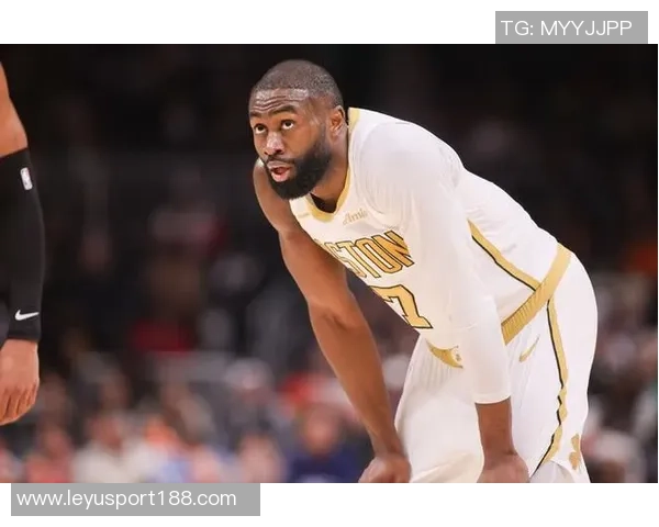 杰伦布朗独力难支28投15中砍下32分却难救球队于水深火热之中 杰伦布朗独力难支28投15中砍下32分却难救球队于水深火热之中